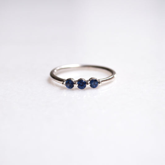 Anillo 3 Zafiros / Oro Blanco